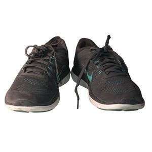 Nike tenis shoes 8